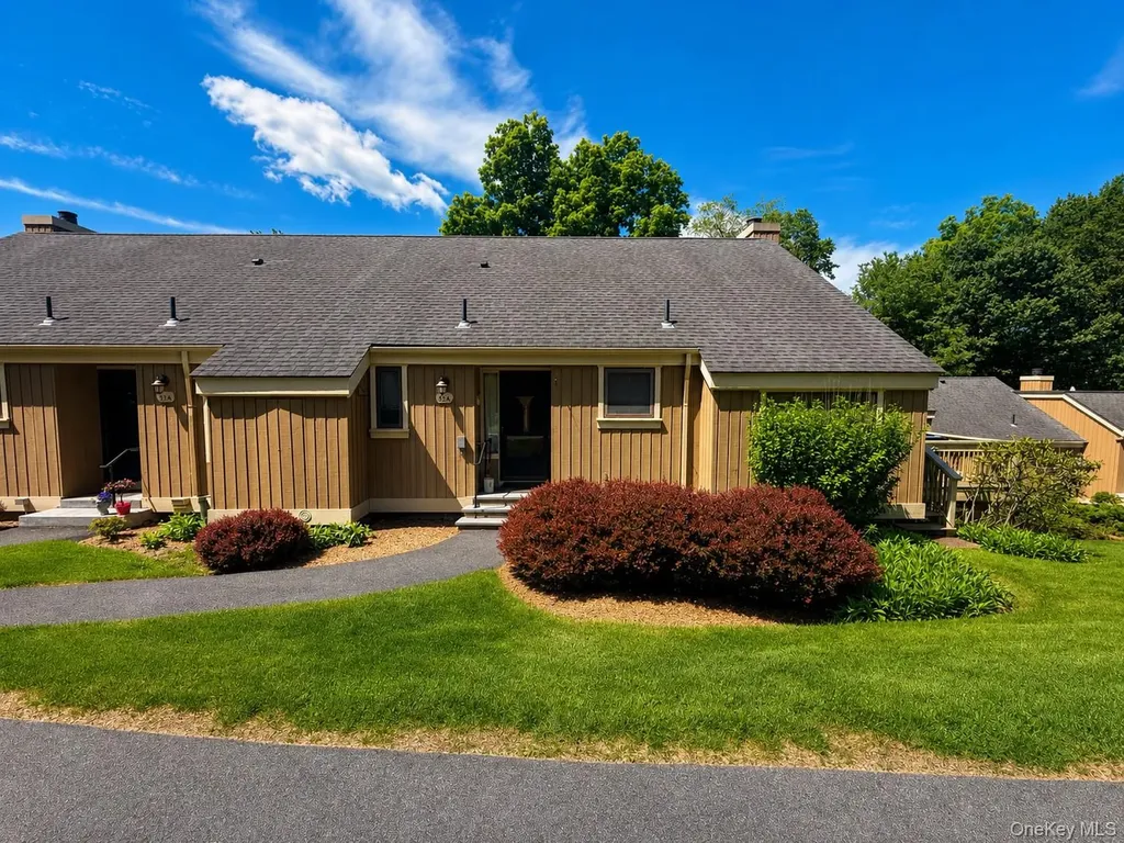 13 Heritage Hills Somers NY 10589