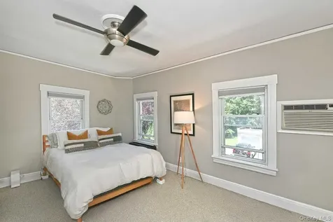 163/165 Lincoln Avenue Rockville Centre NY 11570