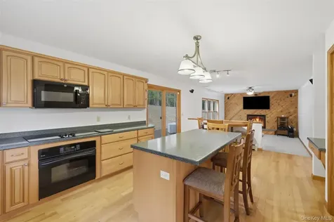 515 Samsonville Road Kerhonkson NY 12446