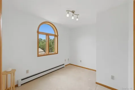 515 Samsonville Road Kerhonkson NY 12446