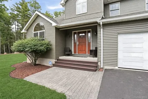 515 Samsonville Road Kerhonkson NY 12446