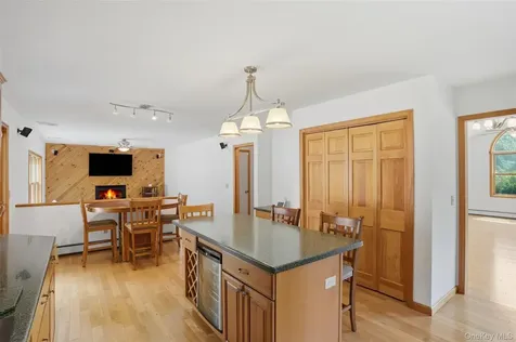 515 Samsonville Road Kerhonkson NY 12446