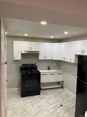198 Clermont Place Staten Island NY 10314