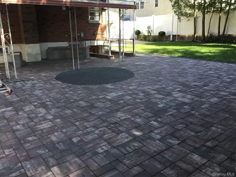 198 Clermont Place Staten Island NY 10314