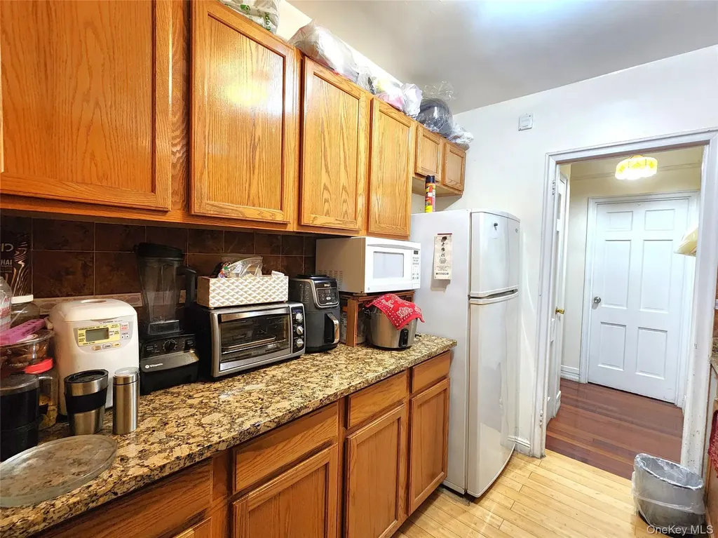 143-07 Sanford Avenue Flushing NY 11355