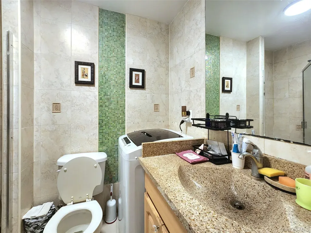 143-07 Sanford Avenue Flushing NY 11355