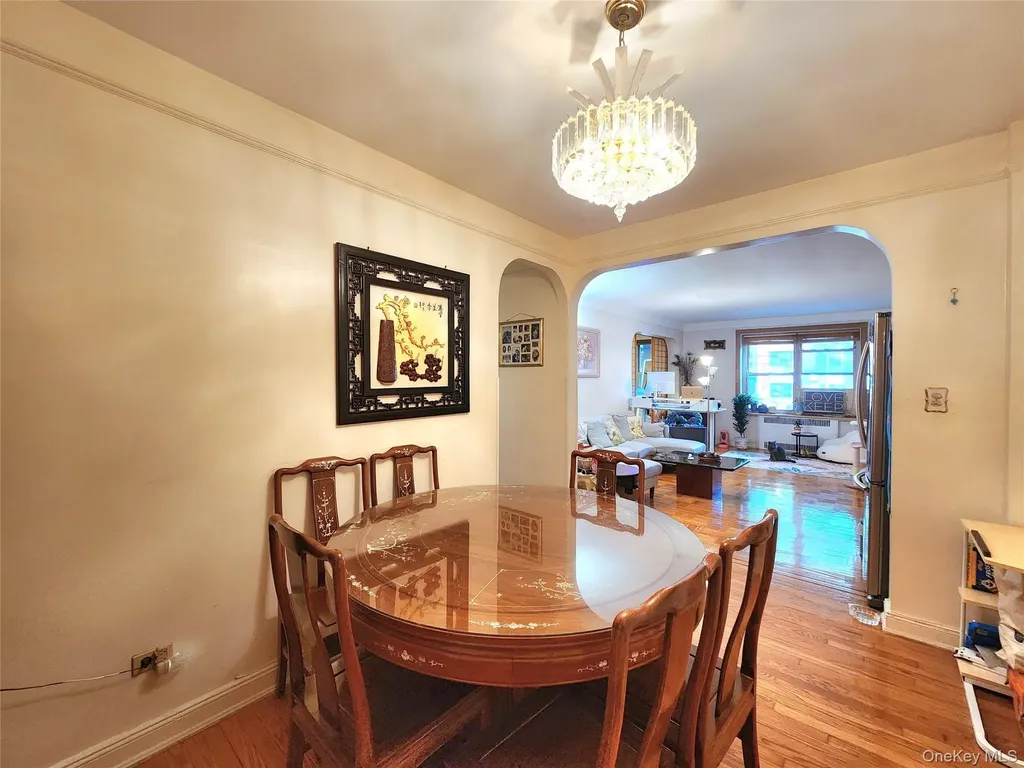143-07 Sanford Avenue Flushing NY 11355