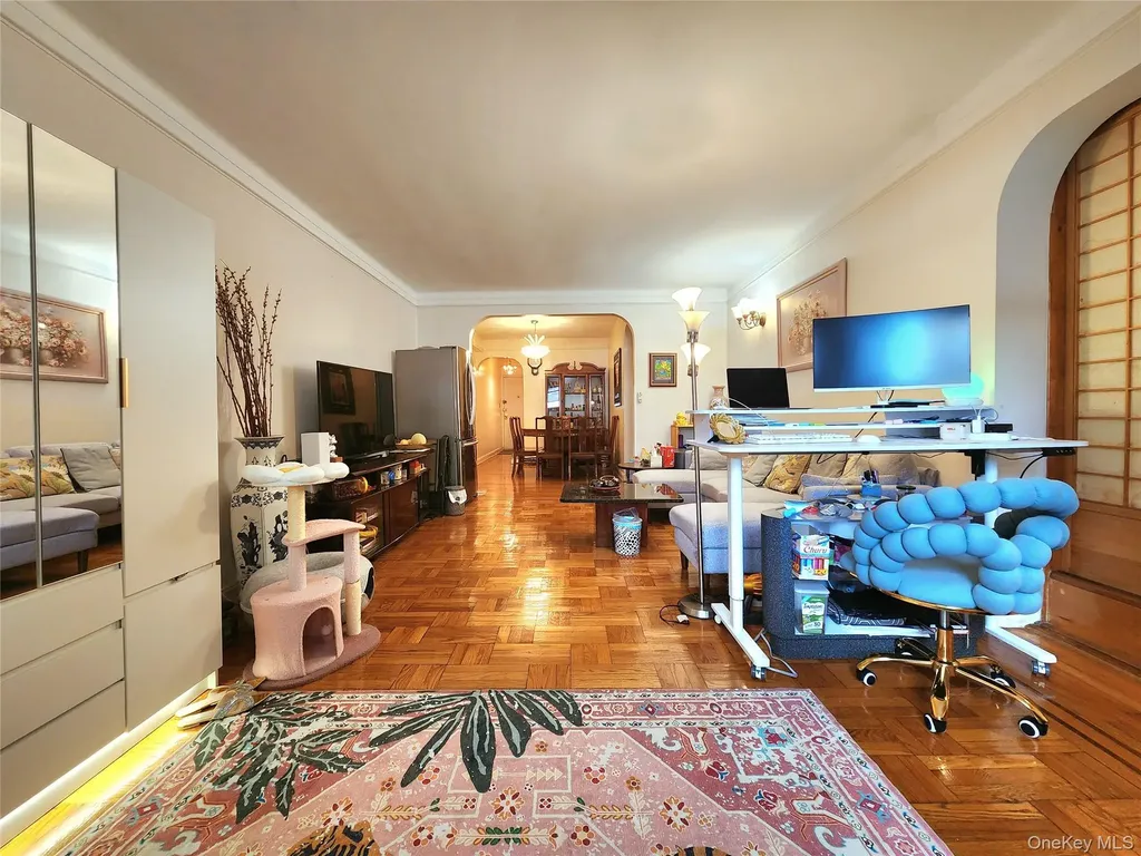 143-07 Sanford Avenue Flushing NY 11355