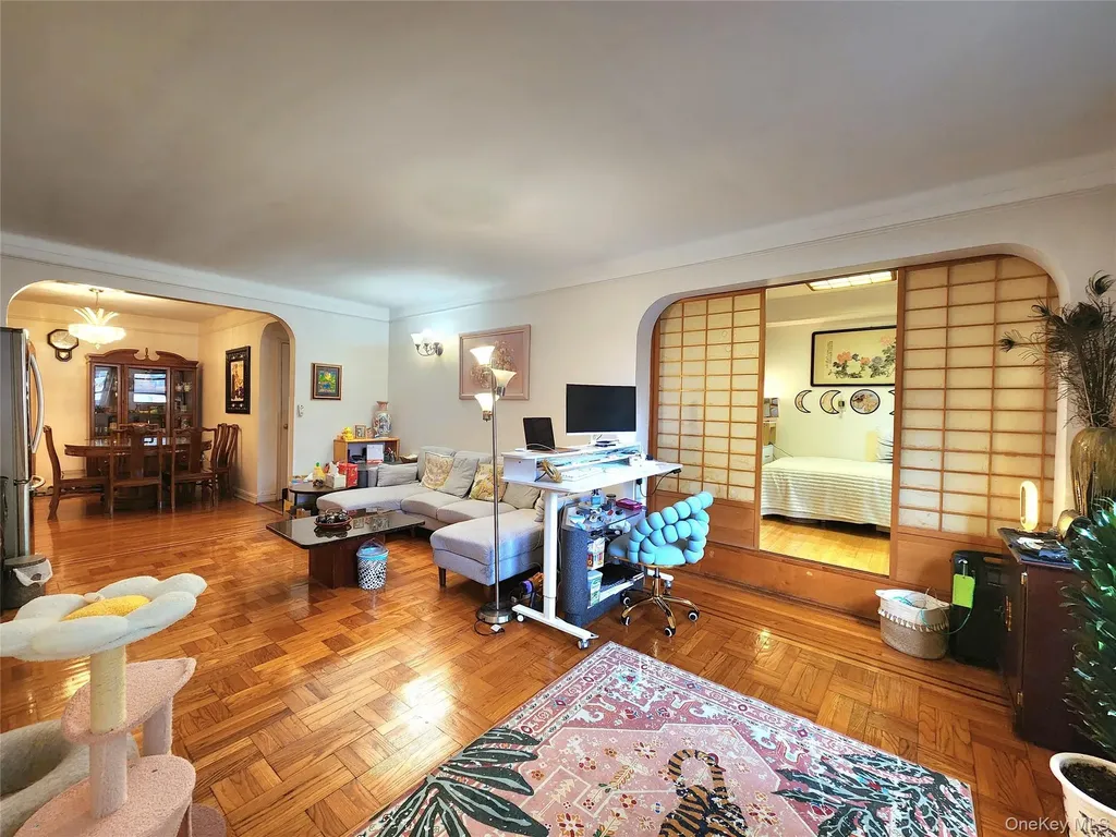 143-07 Sanford Avenue Flushing NY 11355