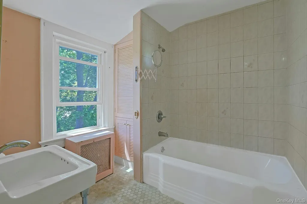 333 S Middletown Road Nanuet NY 10954