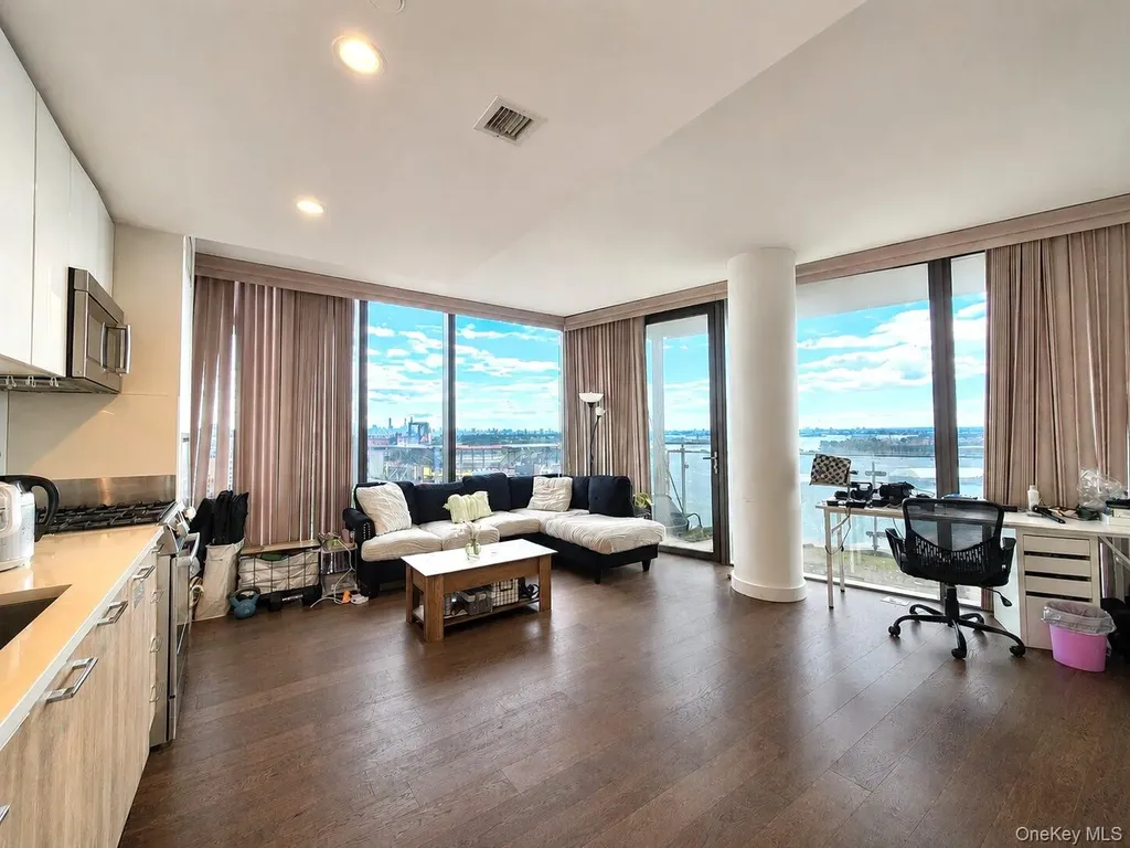 131-05 40 Road Flushing NY 11354