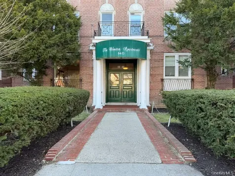 84-55 Daniels Street Briarwood NY 11435