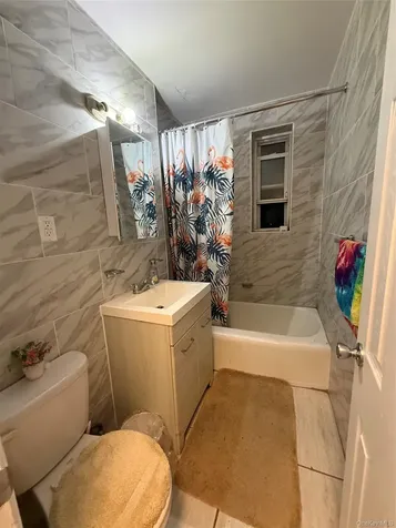 84-55 Daniels Street Briarwood NY 11435