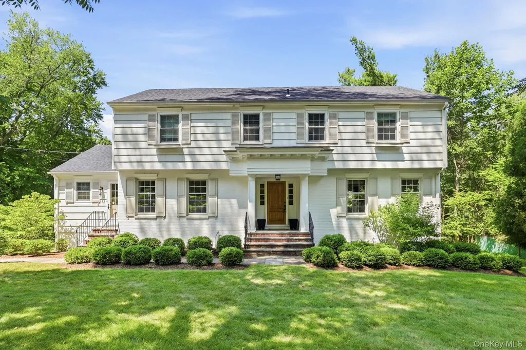 629 Scarborough Road Briarcliff Manor NY 10510