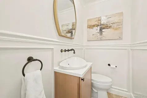 629 Scarborough Road Briarcliff Manor NY 10510