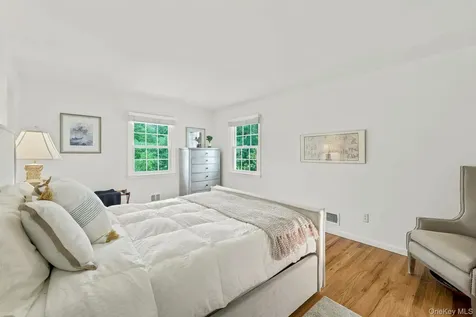629 Scarborough Road Briarcliff Manor NY 10510