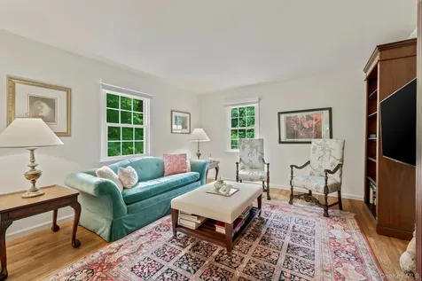 629 Scarborough Road Briarcliff Manor NY 10510