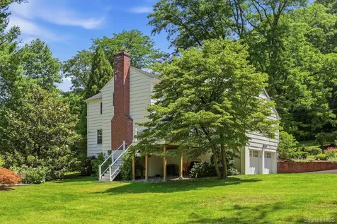629 Scarborough Road Briarcliff Manor NY 10510