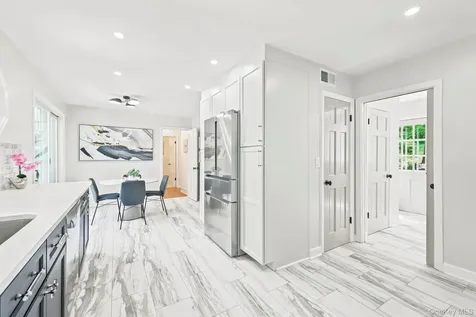 629 Scarborough Road Briarcliff Manor NY 10510