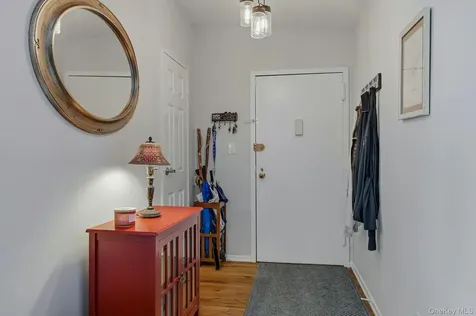 200 Lexington Avenue Oyster Bay NY 11771