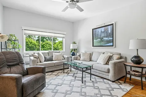 200 Lexington Avenue Oyster Bay NY 11771