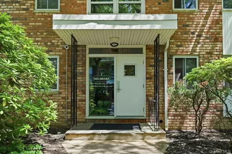 200 Lexington Avenue Oyster Bay NY 11771