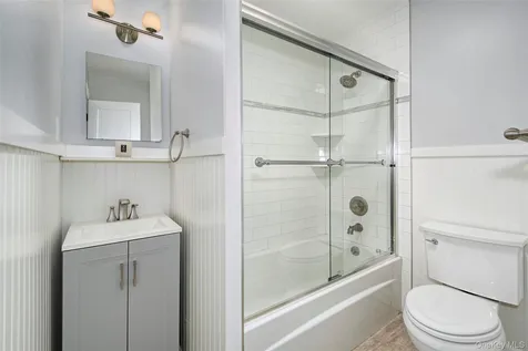 9 Oak Hill Road Chappaqua NY 10514