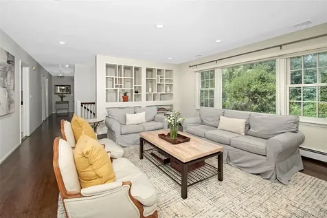 9 Oak Hill Road Chappaqua NY 10514