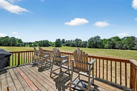 15 Old Dominion Road Blooming Grove NY 10914