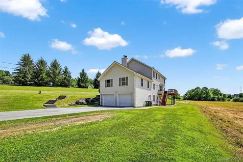 15 Old Dominion Road Blooming Grove NY 10914