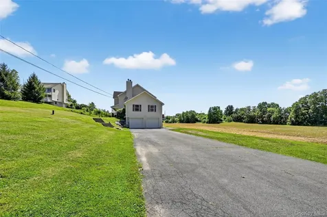15 Old Dominion Road Blooming Grove NY 10914