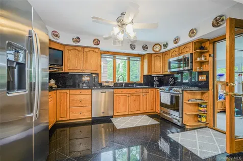 163 Bennett Avenue Staten Island NY 10312