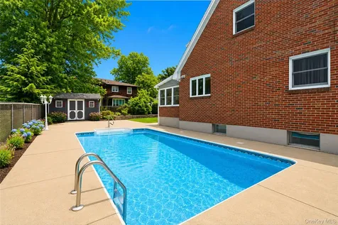 163 Bennett Avenue Staten Island NY 10312