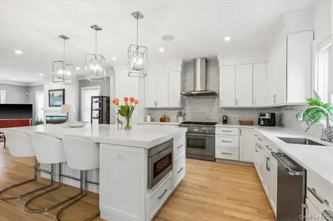 81 Theodore Fremd Avenue Rye NY 10580