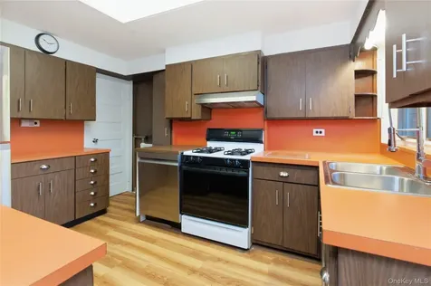 82 Quinby Avenue White Plains NY 10606