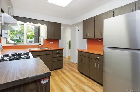 82 Quinby Avenue White Plains NY 10606