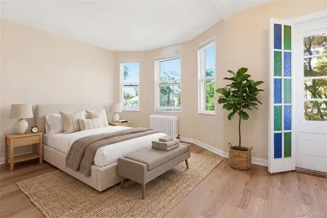 82 Quinby Avenue White Plains NY 10606