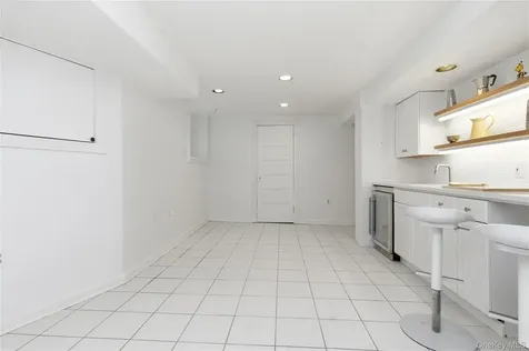 82 Quinby Avenue White Plains NY 10606
