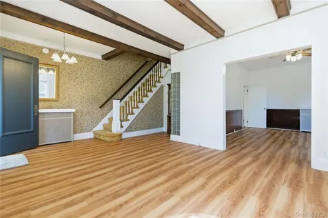 82 Quinby Avenue White Plains NY 10606