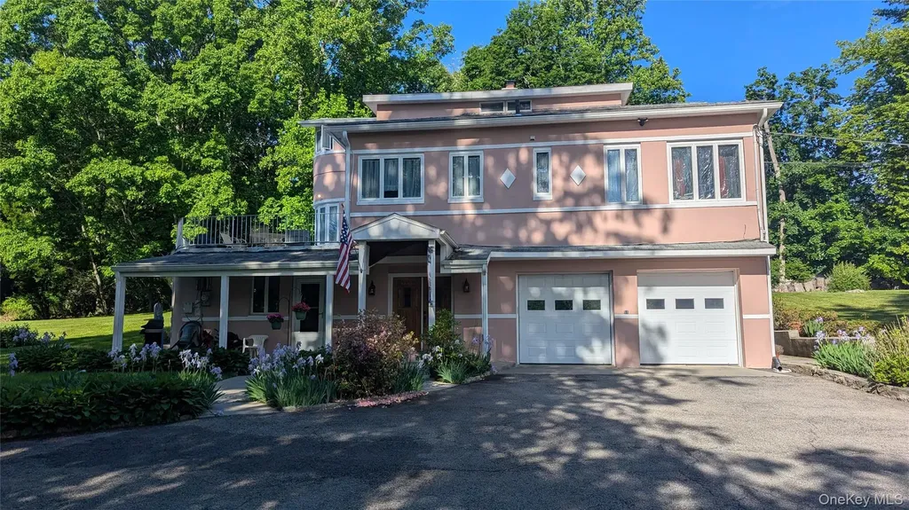 11 Dyckman Drive Mohegan Lake NY 10547