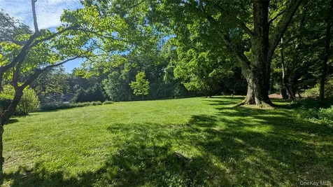 11 Dyckman Drive Mohegan Lake NY 10547