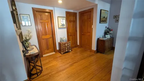 11 Dyckman Drive Mohegan Lake NY 10547