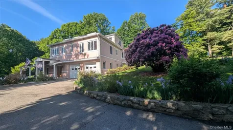 11 Dyckman Drive Mohegan Lake NY 10547