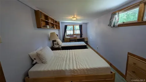 11 Dyckman Drive Mohegan Lake NY 10547