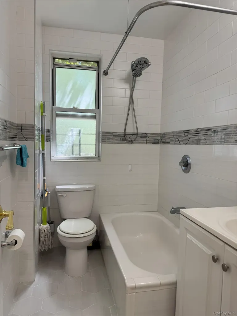 141-35 79th Avenue Flushing NY 11367