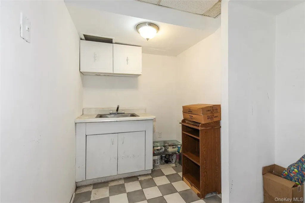 15335 60th Avenue Flushing NY 11355