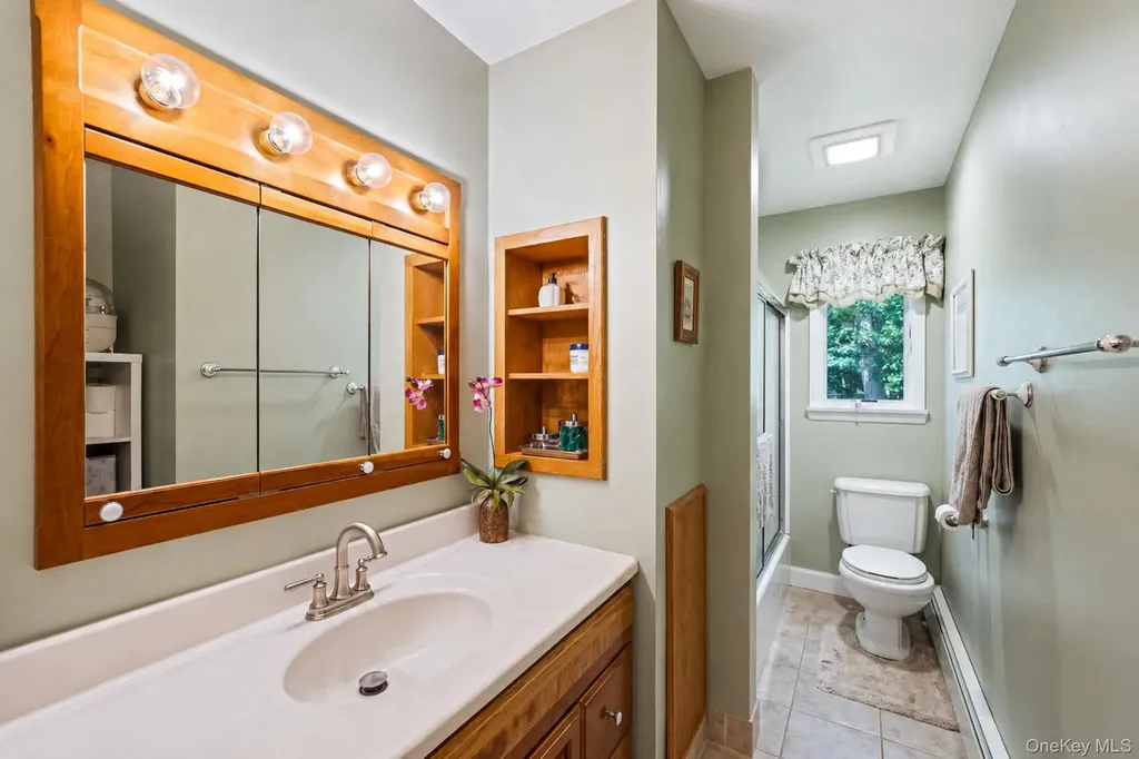 47 Fox Lane Shoreham NY 11786