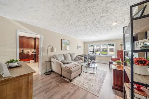 47 Fox Lane Shoreham NY 11786