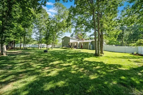 47 Fox Lane Shoreham NY 11786