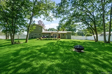 47 Fox Lane Shoreham NY 11786